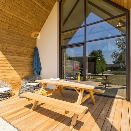 Chaleureux, Près De Nantes - Max Pers. - Fr-1-306-1355 Hébergement de vacances